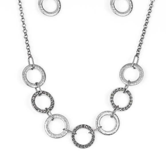 Paparazzi Modern Day Madonna Necklace and Earrings - Picture 6 of 6